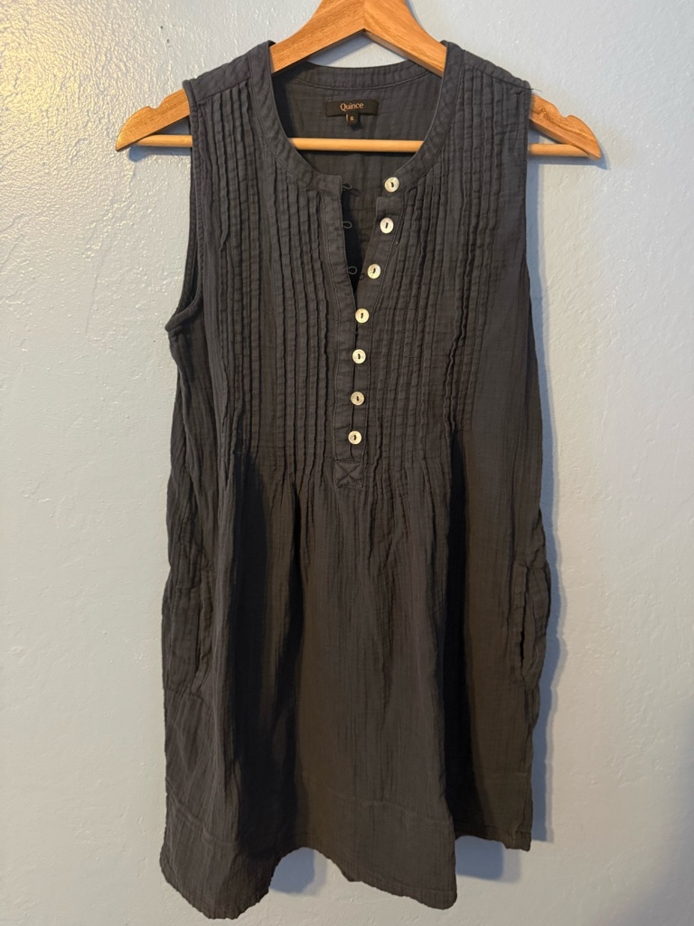 Quince Sleeveless Pintuck Dress in Charcoal Gray